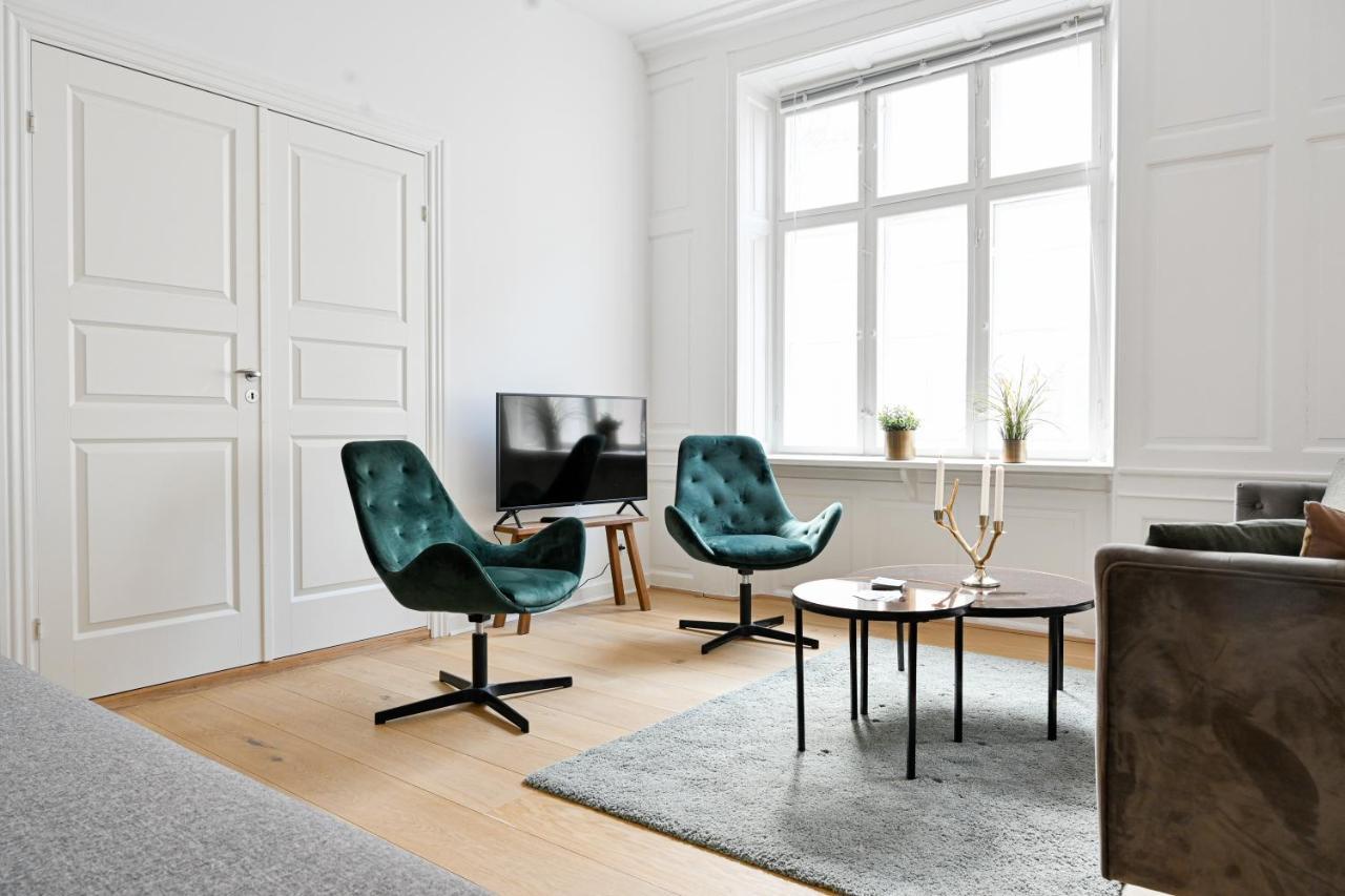 Sanders Arrow - Chic Three-Bedroom Apartment In The Middle Of København Ngoại thất bức ảnh