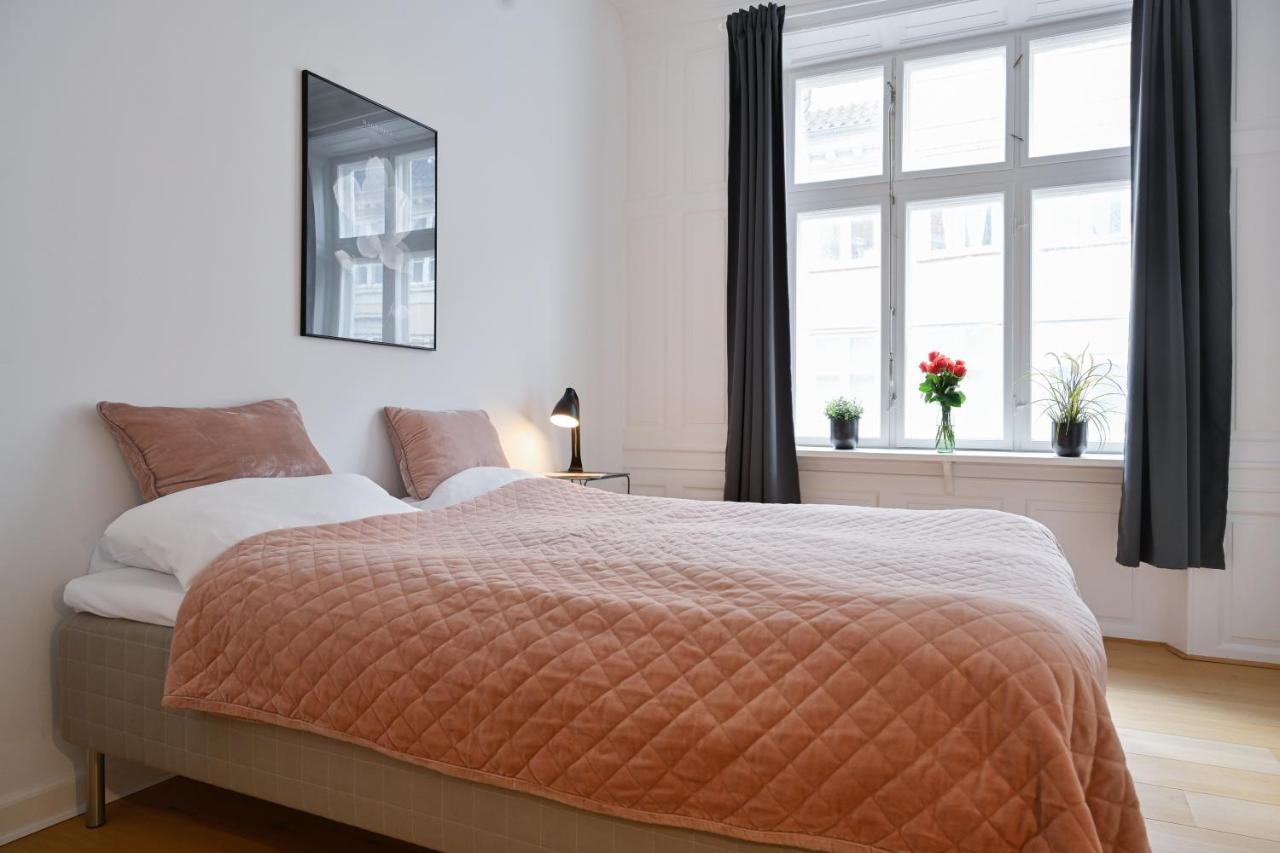 Sanders Arrow - Chic Three-Bedroom Apartment In The Middle Of København Ngoại thất bức ảnh