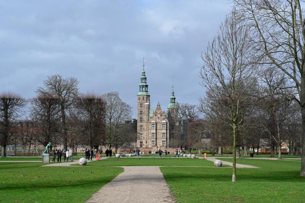 Sanders Arrow - Chic Three-Bedroom Apartment In The Middle Of København Ngoại thất bức ảnh